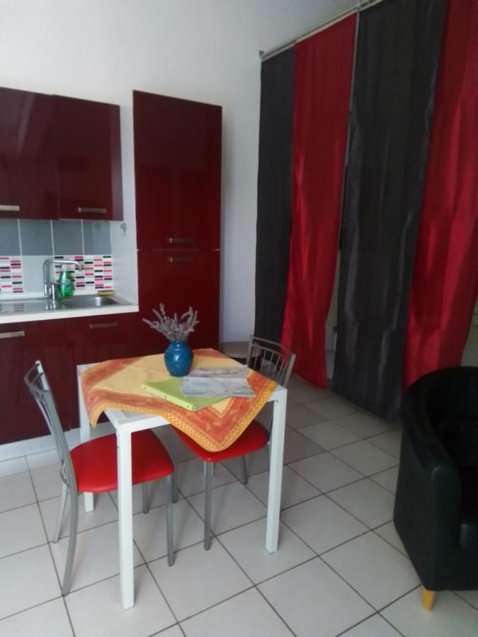 Tiny House Independante Climatisee Moules Ngoại thất bức ảnh